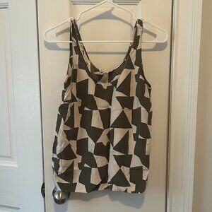 Banana Republic 100% Silk Tank Top in XS, Green and White